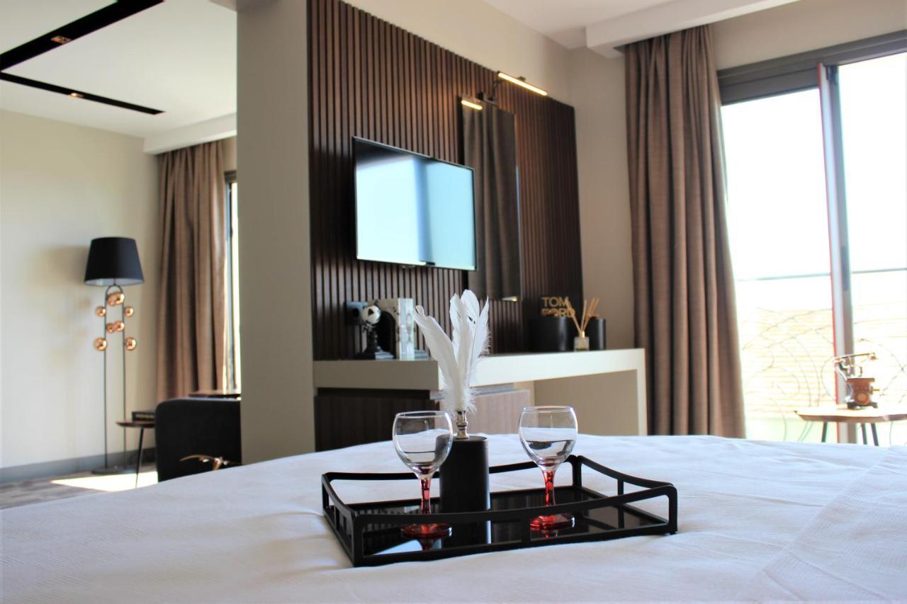 Monalisa Hotels 쿠사다시 외부 사진