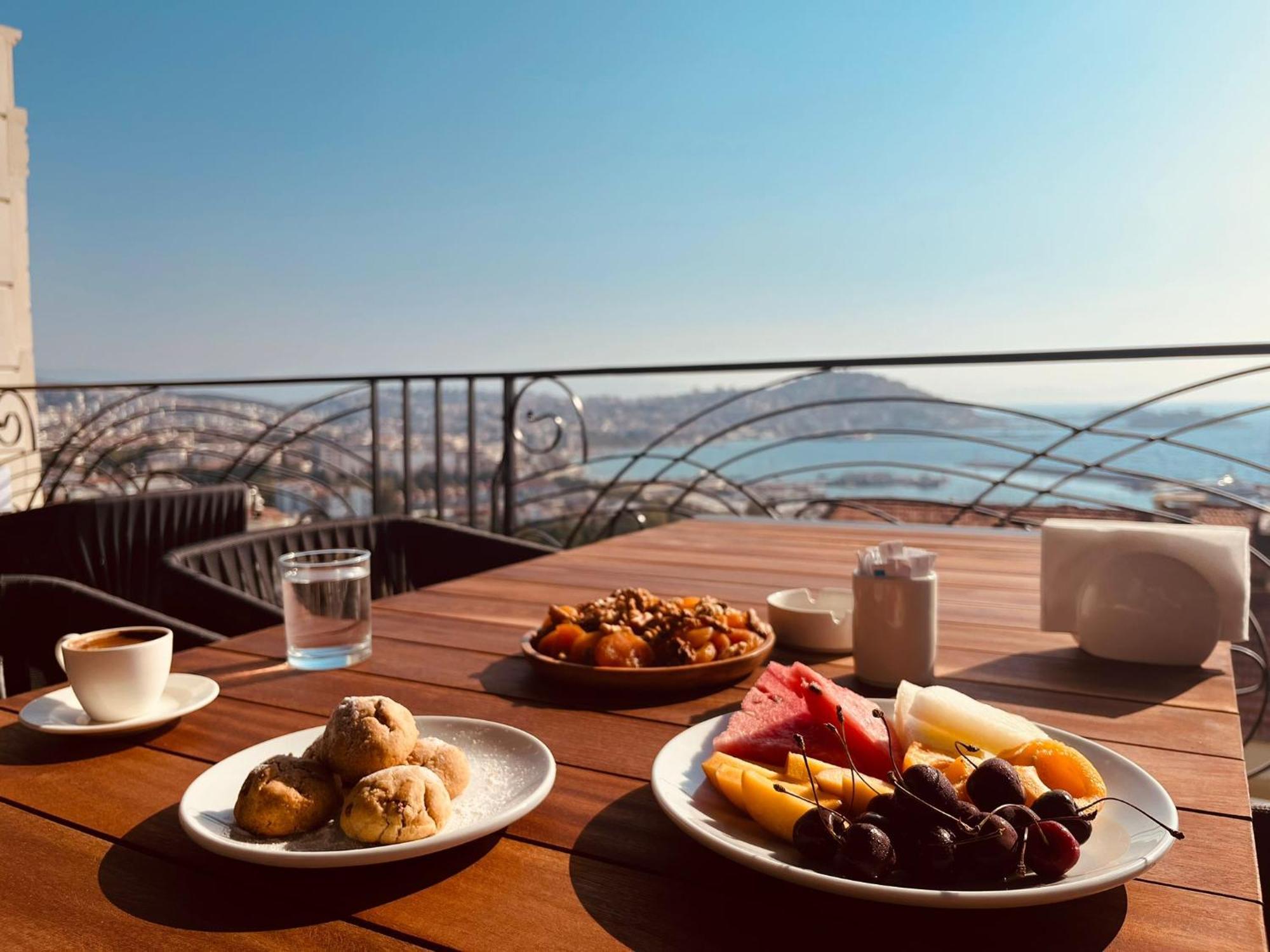 Monalisa Hotels 쿠사다시 외부 사진