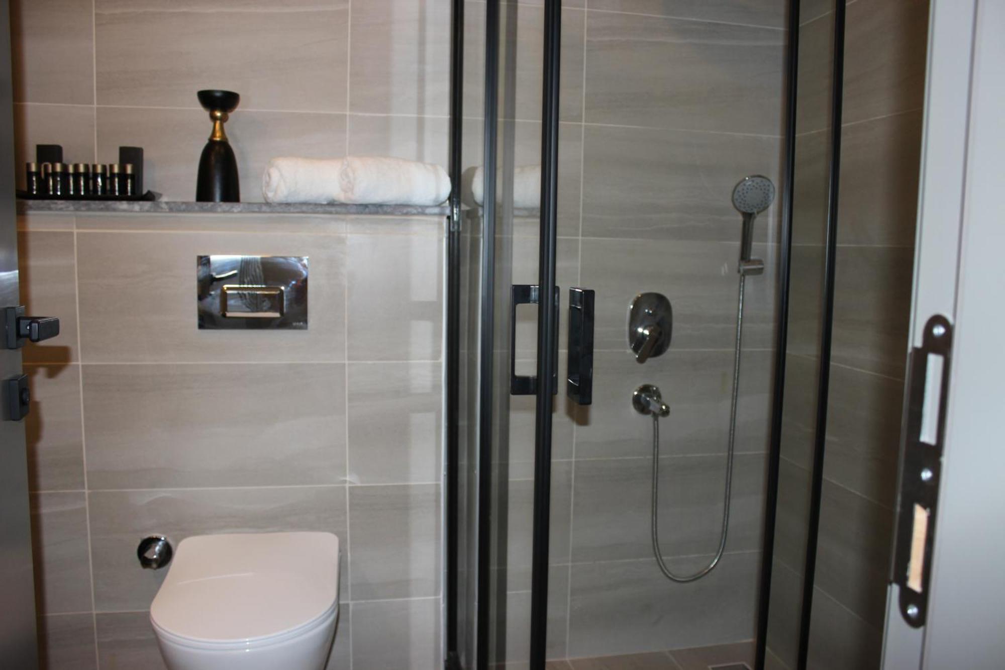 Monalisa Hotels 쿠사다시 외부 사진