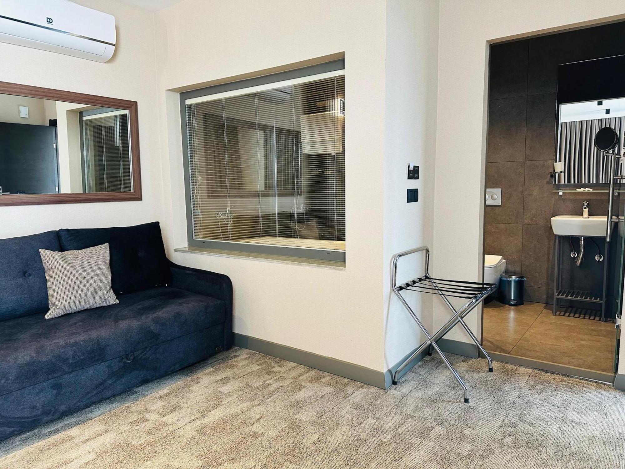 Monalisa Hotels 쿠사다시 외부 사진